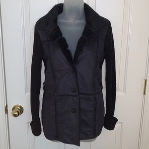 Pre loved sweater/jacket. Size small.